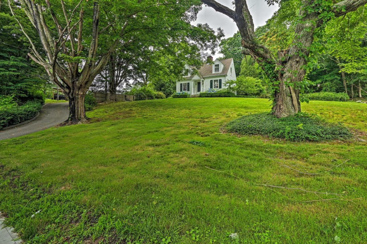 Historic Essex Home With Large Yard Near Downtown! Bagian luar foto