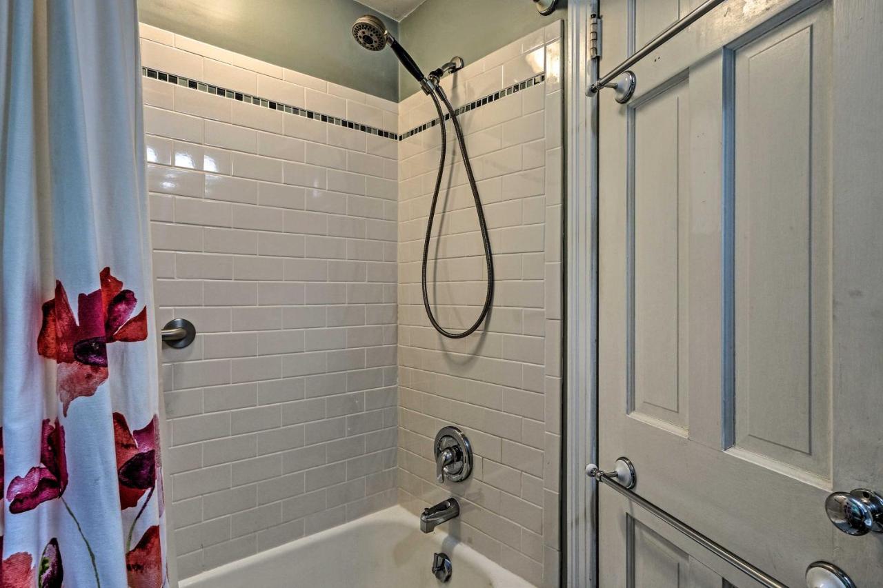 Historic Essex Home With Large Yard Near Downtown! Bagian luar foto